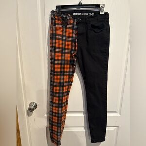 Hot Topic Black and Orange stinger Skinny Jeans